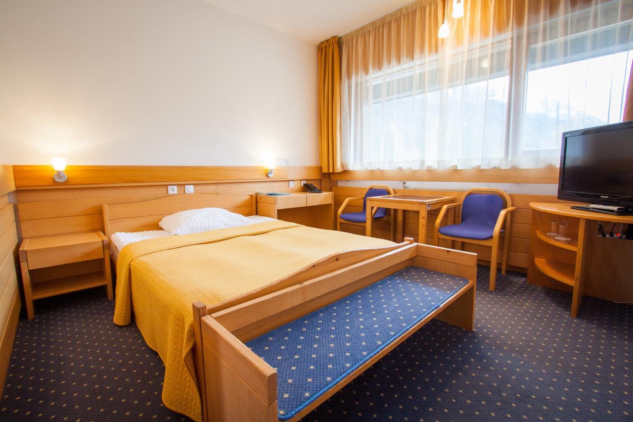 Hotel Spik Kranjska Gora Eksteriør billede