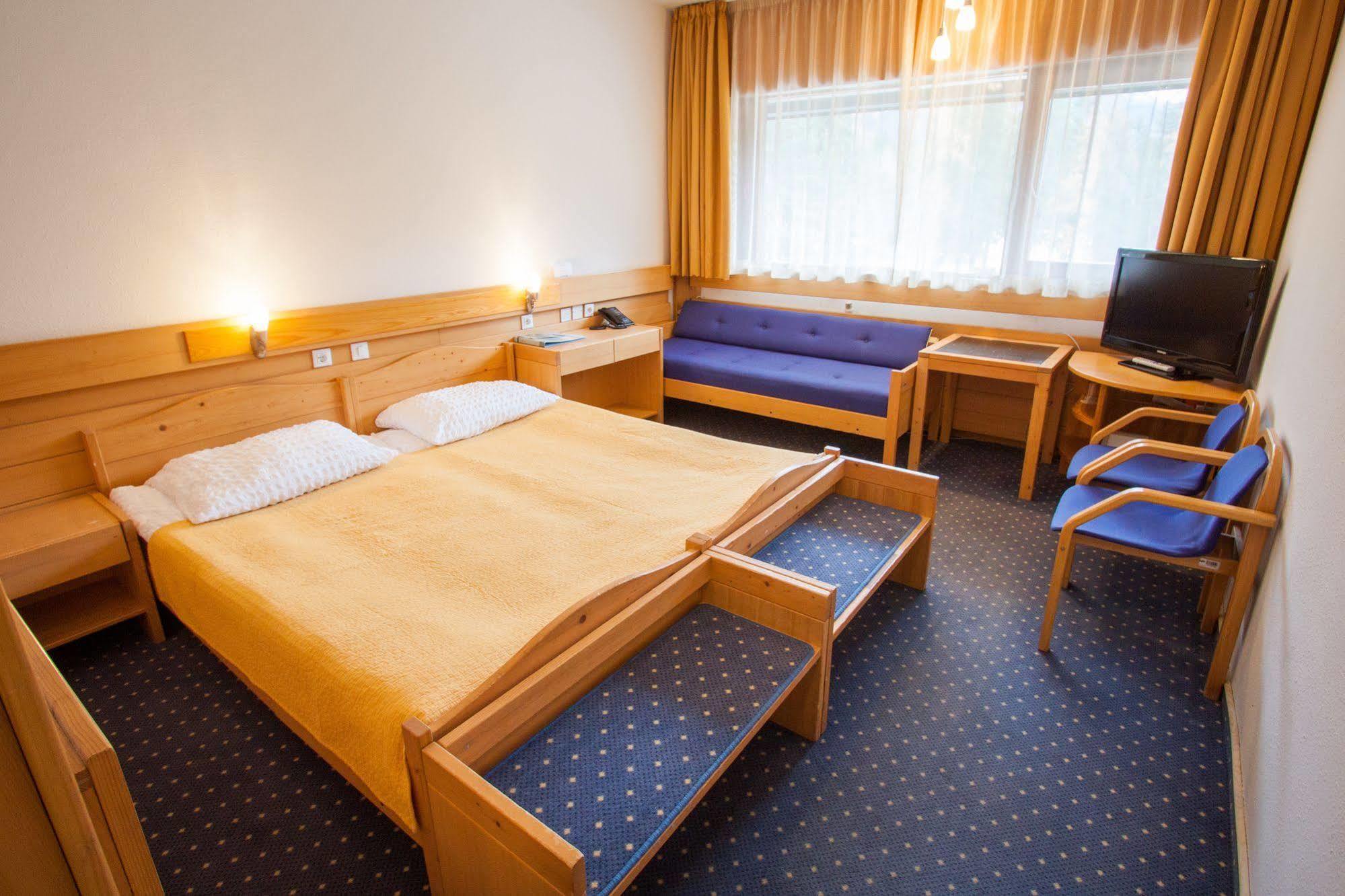 Hotel Spik Kranjska Gora Eksteriør billede